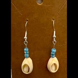 Gorgeous earrings real sea shells